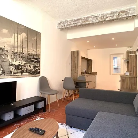 Enchanting 1-bedroom On Rue Fourmilliere