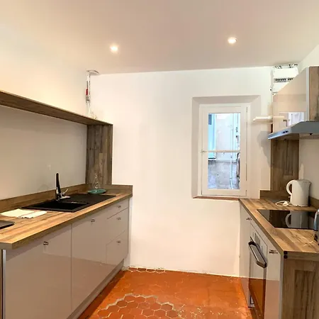 Enchanting 1-bedroom On Rue Fourmilliere Apartamento *